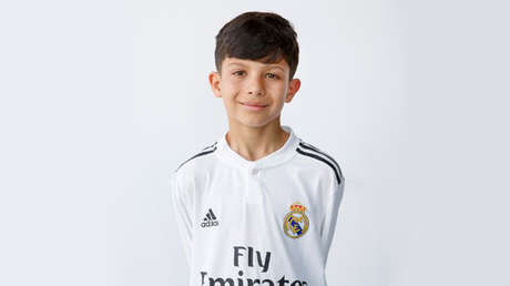 Joven promesa del fútbol peruano fichado por el Real Madrid debuta con un espectacular gol de vaselina (VIDEO)