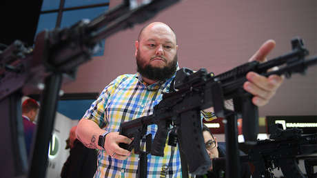 VIDEO: Prueban el nuevo Kaláshnikov AK-12 en condiciones de 'tormenta del desierto'