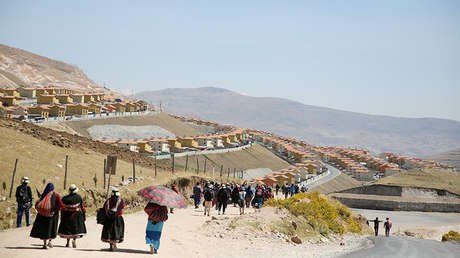 Comunidad indígena en Perú realiza un paro de 48 horas tras el bloqueo a una importante mina