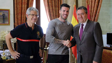 20 años de cárcel por salvar vidas en el Mediterráneo: La angustia de un bombero español frente a la Justicia italiana