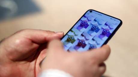 VIDEO: 'Hackean' un Samsung Galaxy S10 con una huella dactilar impresa en 3D