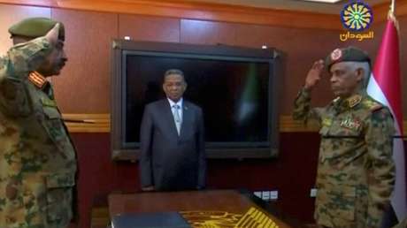 Arabia Saudita declara su apoyo al gobierno de transición de Sudán que derrocó al presidente Bashir