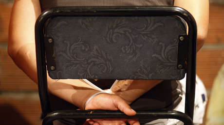 "Parate de manos y apuñalá a cualquiera": El consejo de un secuestrador a su esposa antes de que ambos sean apresados (VIDEO)