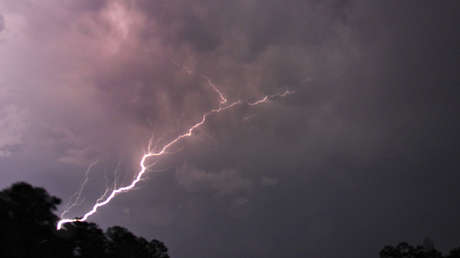 Una tormenta mortal se dirige a Washington y Nueva York con posibles tornados