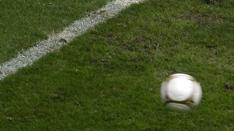 VIDEO: Hincha con síndrome de Down marca un penal al portero del Peñarol y lo celebra como un profesional