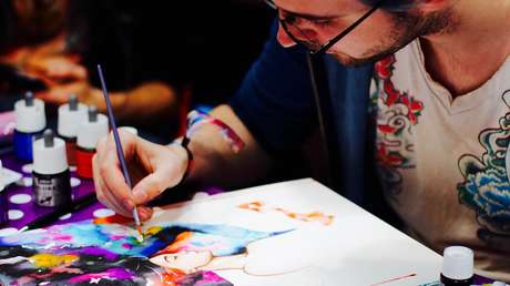 Gárgolas llorando y la Torre Eiffel consolando a Notre Dame: Las redes se llenan de ilustraciones sobre el incendio