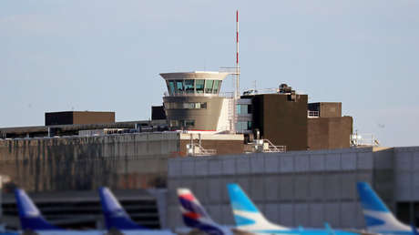 "Son unos inútiles": La bronca de un piloto a una controladora después de que dos aviones se cruzaran a pocos metros en Argentina (AUDIO)
