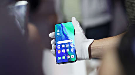 Presentan el Reno 10xZoom, un teléfono inteligente con un potente zoom y una cámara retráctil contra caídas