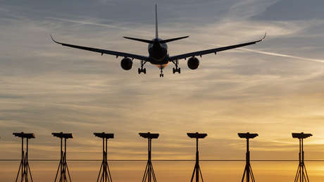 VIDEO: Motor de un Boeing 767 explota justo después de despegar