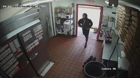 La Policía abre fuego contra sospechoso de robo y deja a tres niños heridos en Estados Unidos