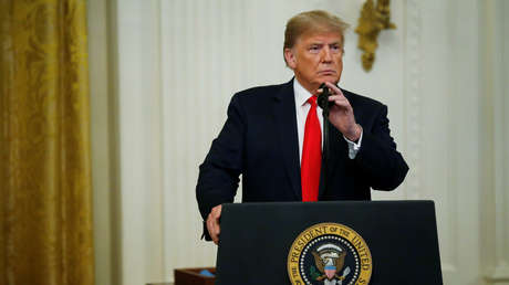 "Hacen magia para favorecer a Biden": Trump denuncia parcialidad entre los demócratas y se ríe de Bernie Sanders