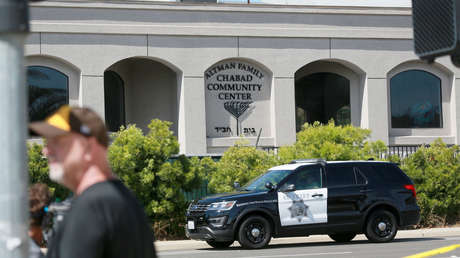 Un hombre herido rescató a varios niños durante el tiroteo en la sinagoga en EE.UU.