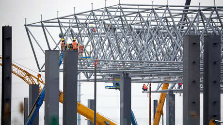 Tesla 'pisa el acelerador' para ultimar la construcción de su nueva fábrica en China 