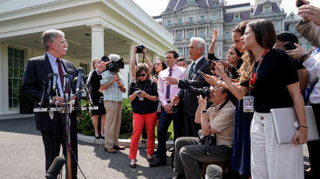 Senador ruso: El llamado de EE.UU. a un cambio de régimen en Venezuela es "una política que ya tocó fondo"