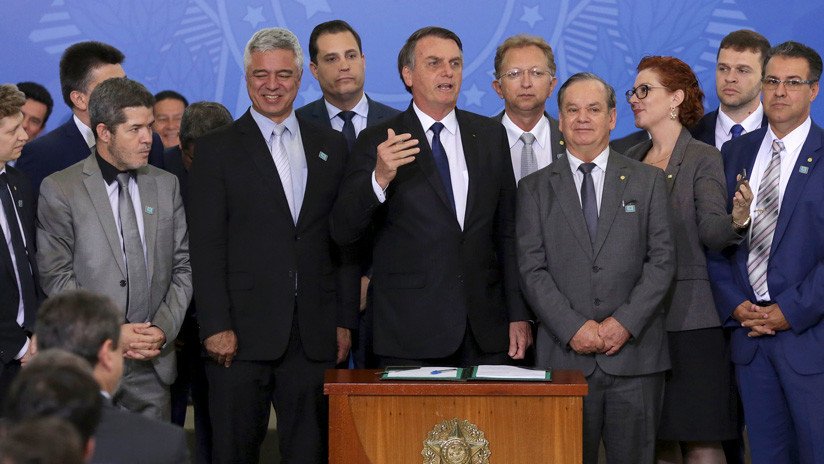 Se oficializa el polémico decreto de posesión de armas en Brasil: ¿Quién podrá portarlas?