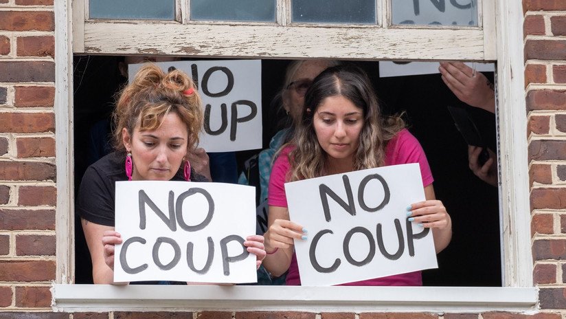 Exigen restitución de electricidad y paso de alimentos a Embajada de Venezuela en Washington