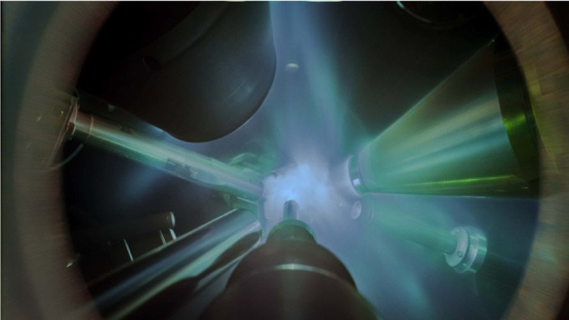 FOTO: Científicos obtienen un extraño hielo de miles de grados de temperatura