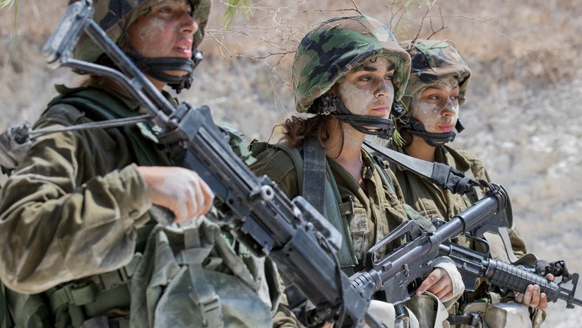 La 'reina de las pistolas' califica la ley de armas de EE.UU. como "la mejor del mundo" (VIDEO)