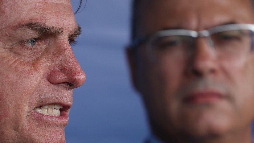 Bolsonaro llama "imbéciles" e "idiotas útiles" a los estudiantes que protestan contra los recortes en educación