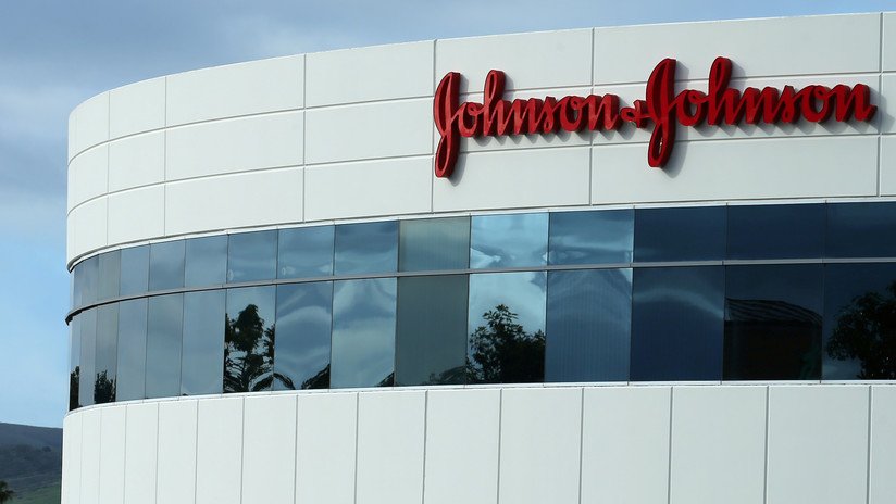 Acusan a Johnson & Johnson de marketing engañoso y promover la crisis de opioides en EE.UU.