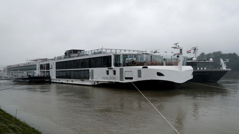 VIDEO: Momento exacto en el que un crucero golpea un barco turístico en Budapest