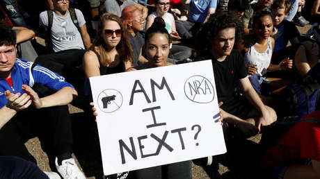 Profesores de Florida podrán portar armas en las aulas 