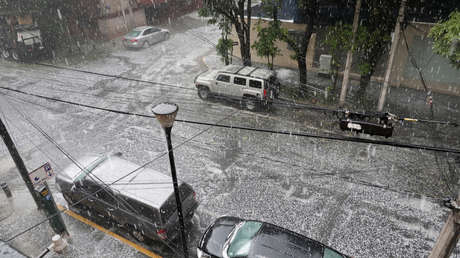 El 'milagro' sucedió: Tláloc, el dios de la lluvia, se vuelve viral en México en plena contingencia ambiental