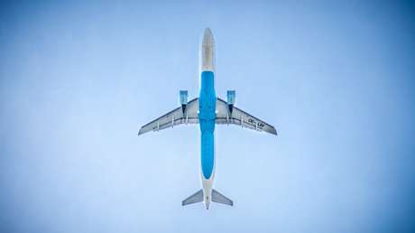 EE.UU. advierte a sus aerolíneas del riesgo de "errores de cálculo o de identificación" en el golfo Pérsico