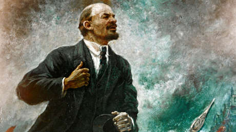 Una foto de Lenin 'tumbado' irrumpe en un debate político en España y Twitter se parte de risa