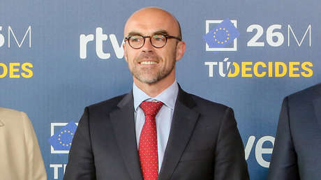 El candidato de Vox a las Europeas carga contra las "feministas feas que dicen a las españolas lo que tienen que hacer" (y las tuiteras responden)