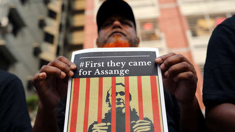 Hasta 175 años tras las rejas: EE.UU. anuncia 17 nuevos cargos criminales contra Assange