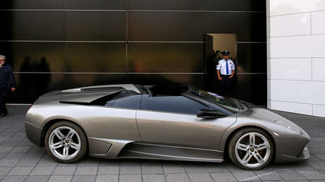 FOTOS: México subasta autos de lujo confiscados en procesos criminales 