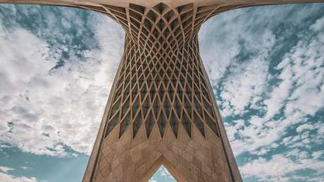 Wall Street Journal: China cesa sus compras directas de petróleo iraní por las sanciones de EE.UU.