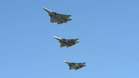 VIDEO: Así se ensambla el primer caza furtivo ruso Su-57 que se produce en serie