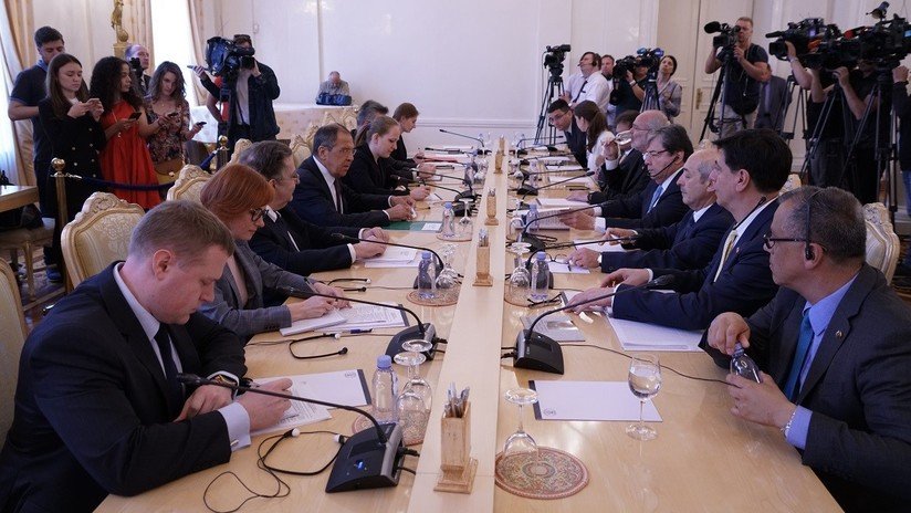 ¿Hasta qué punto apoyará Rusia a Maduro y qué papel juega Colombia? (VIDEO)