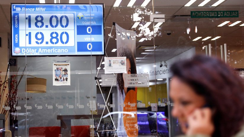 Moody's y Fitch modifican la calificación de México de 'estable' a 'negativo'