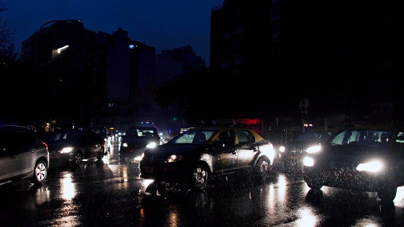 Los motivos del apagón generalizado en Argentina y Uruguay: ¿qué se sabe hasta ahora?