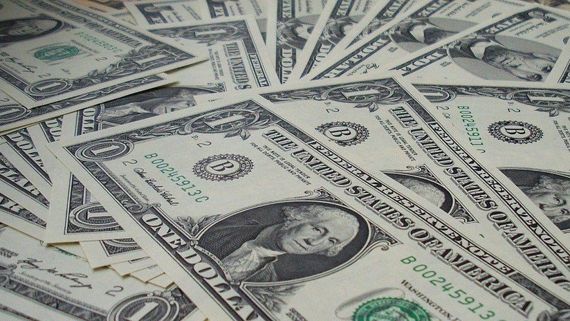 Las políticas de Trump aumentan la tendencia de abandonar el dólar