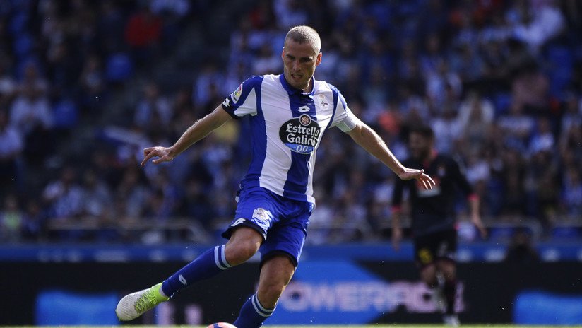 VIDEO: Futbolista español termina con 70 puntos en el labio tras disputar un balón en pleno partido