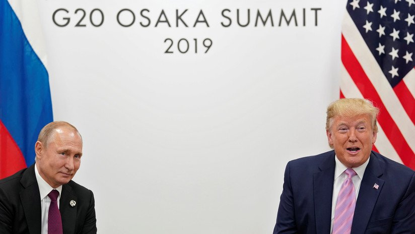 Trump describe a Putin como un "hombre extraordinario" y dice que mantuvieron un encuentro "excelente"