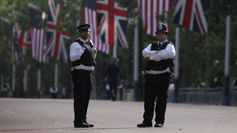 Matan a cuchilladas a una mujer embarazada al sur de Londres y su bebé nace en el lugar
