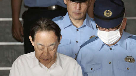 Un exembajador japonés mata a su hijo por temor a que emulara al atacante con cuchillos a una escuela