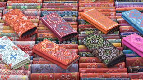 VIDEO: El monedero con forma de boca humana que espanta a la Red