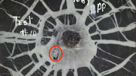 VIDEO: Prueban con éxito un nuevo material ligero que retiene balas de rifles de francotirador y ametralladoras