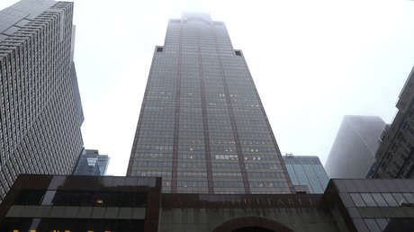 Captan los momentos previos al aterrizaje forzoso de un helicóptero sobre un edificio de Nueva York (VIDEO)