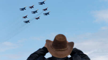 Un Su-27 ruso intercepta aviones de reconocimiento de EE.UU. y de Suecia cerca de la frontera rusa sobre el Báltico