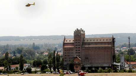 VIDEO: Muere un piloto de acrobacias alemán al estrellarse su avioneta en un río de Polonia