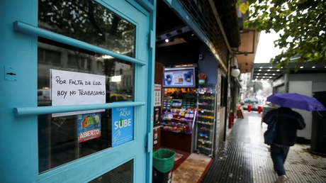 Algunas zonas de Argentina y Uruguay continúan sin luz tras el apagón del domingo