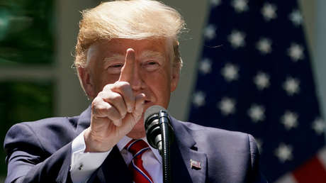 Trump: "El Departamento de Estado ha identificado 30 incidentes de seguridad  con el manejo de los 'emails' de Hillary Clinton"