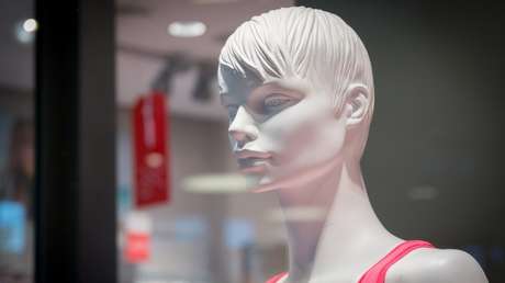 Joven argentina denuncia que fue a comprar ropa y le tomaron fotos intimas por debajo del probador